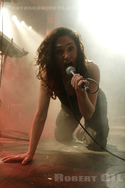 SANDIE TRASH - 2007-01-05 - PARIS - La Fleche d'Or - 